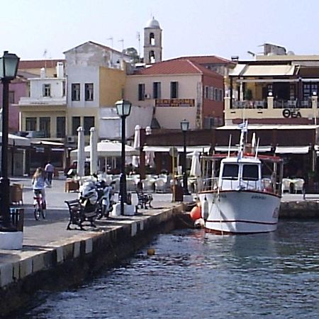 Pia Rooms Chania  Bagian luar foto