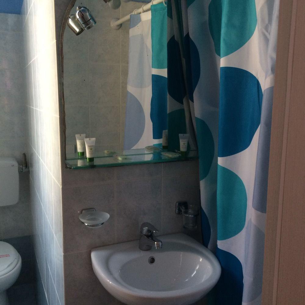 Pia Rooms Chania  Bagian luar foto